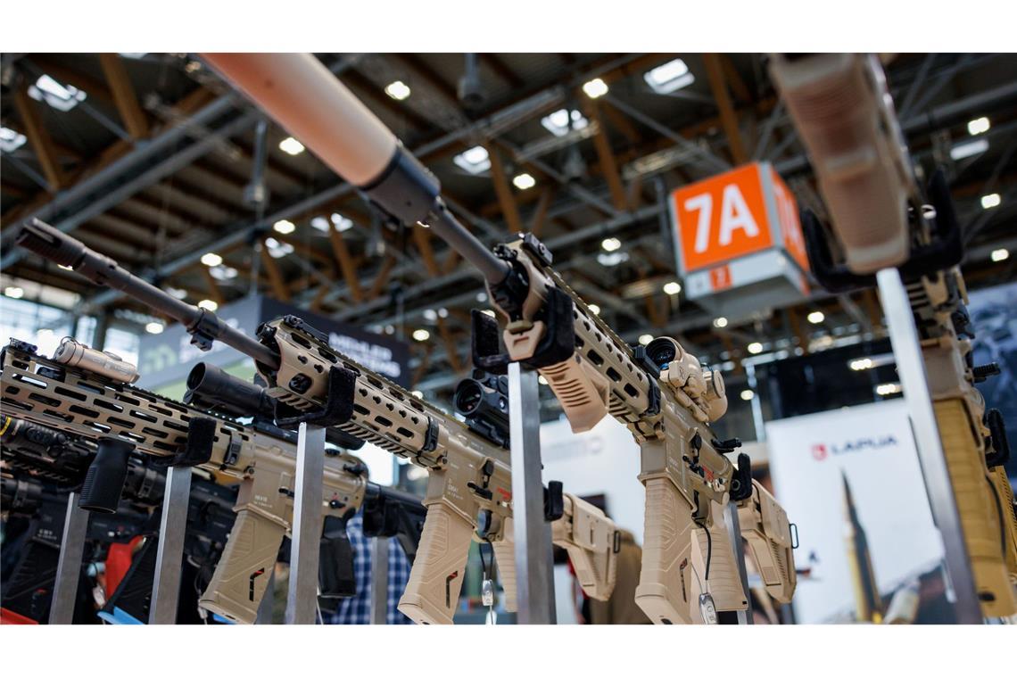 Das tut sich in Deutschlands Waffenbranche Sturmgewehre von Heckler & Koch.
