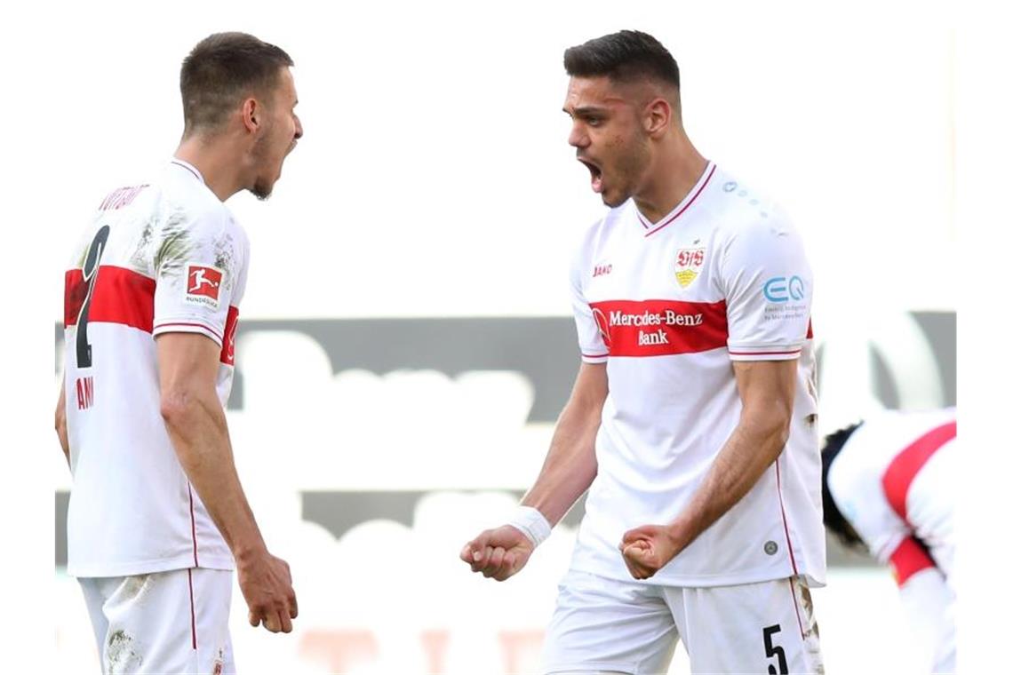 VfB Stuttgart hofft in Leipzig auf Ende seiner Negativ-Serie Stuttgarts Abwehrspieler Konstantinos Mavropanos (r). Foto: Tom Weller/dpa