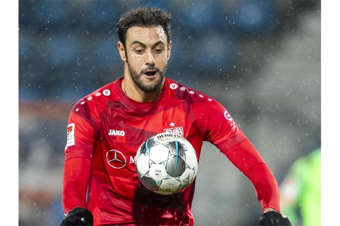 VfB mit Al Ghaddioui für Gomez in Startelf gegen Regensburg Stuttgarts Hamadi Al Ghaddioui in Aktion. Foto: David Inderlied/dpa/Archivbild