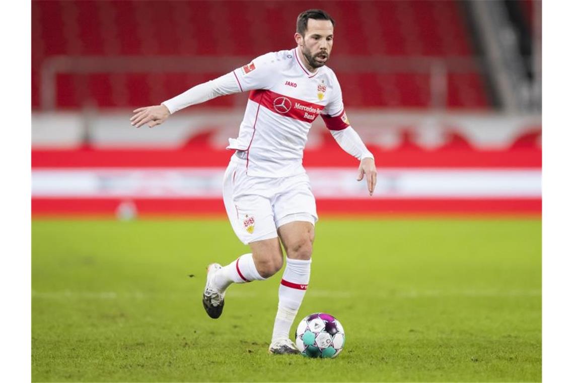Castro zu Unruhen beim VfB: „Man kriegt es natürlich mit“ Stuttgarts Kapitän Gonzalo Castro in Aktion. Foto: Tom Weller/dpa/Archiv