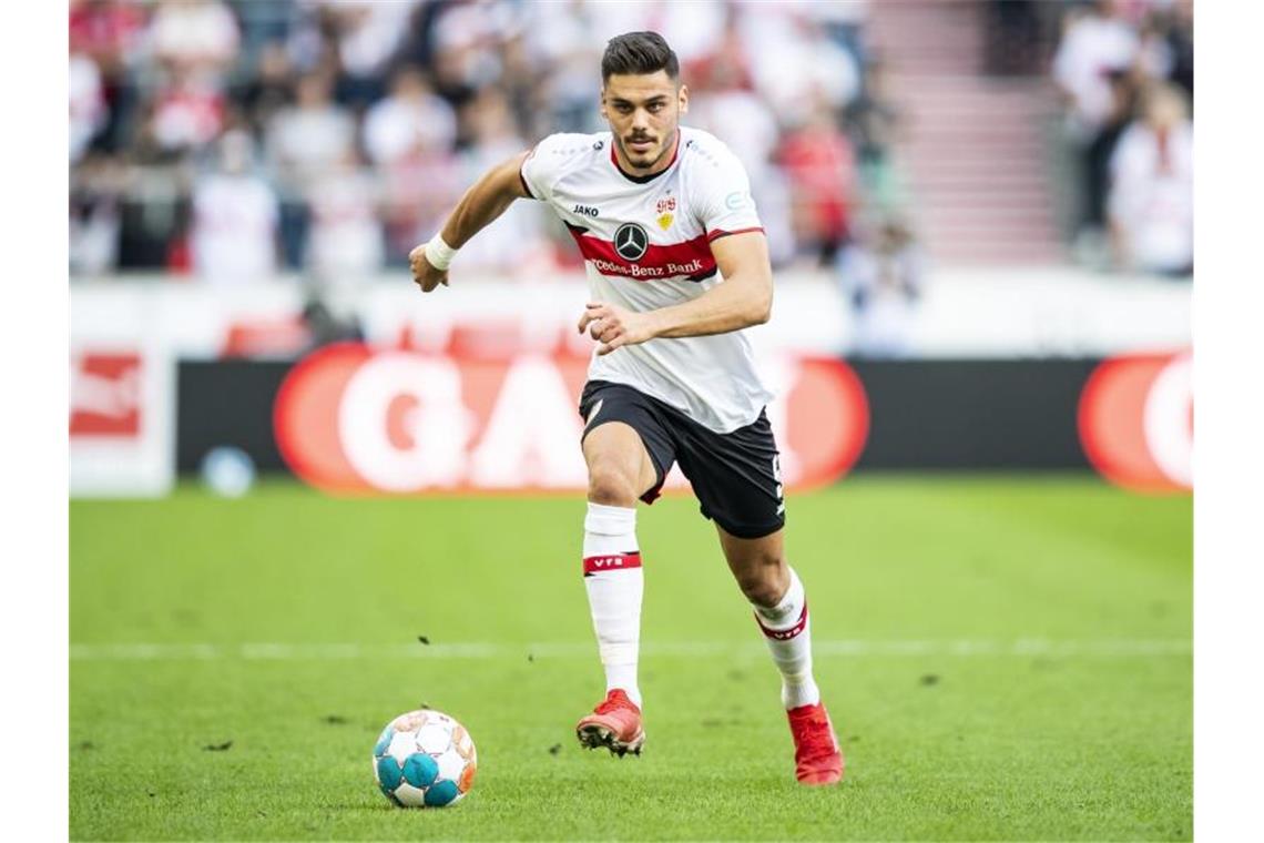 Mavropanos zurück auf dem VfB-Trainingsplatz Stuttgarts Konstantinos Mavropanos in Aktion. Foto: Tom Weller/dpa/Archiv
