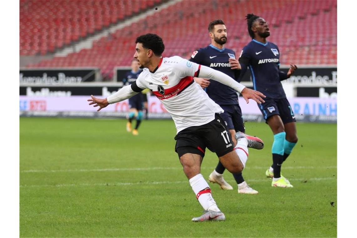 Omar Marmoush wieder zurück im Training des VfB Stuttgart Stuttgarts Omar Marmoush bejubelt einen Treffer. Foto: Tom Weller/dpa/Archivbild
