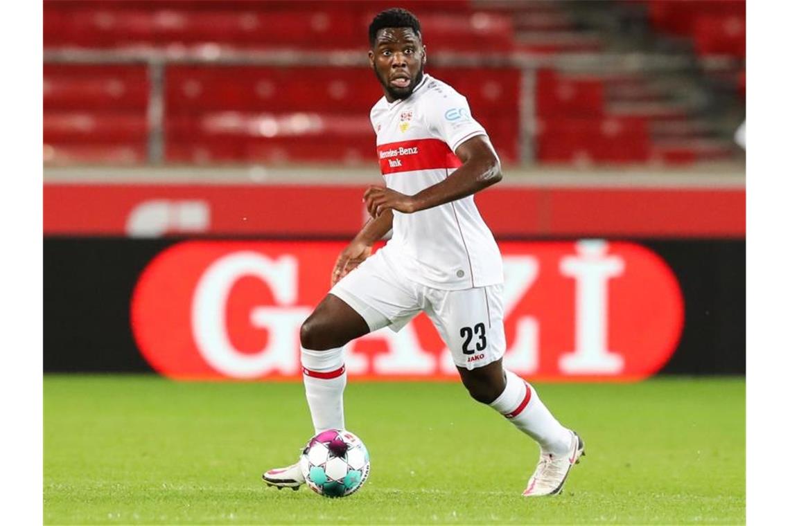 Jung, wild und bescheiden: Der VfB lässt sich nicht locken Stuttgarts Orel Mangala in Aktion. Foto: Tom Weller/dpa/Archivbild