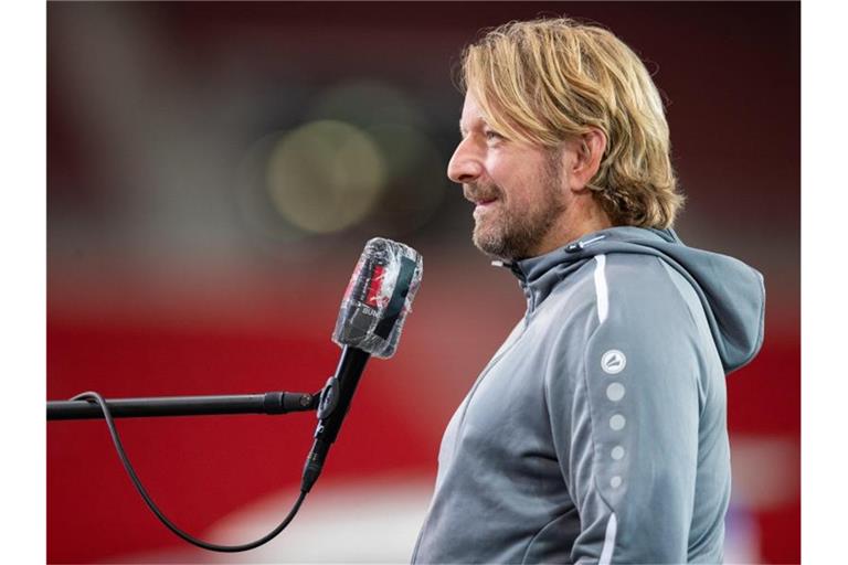 Stuttgarts Sportdirektor Sven Mislintat. Foto: Tom Weller/dpa/Archivbild