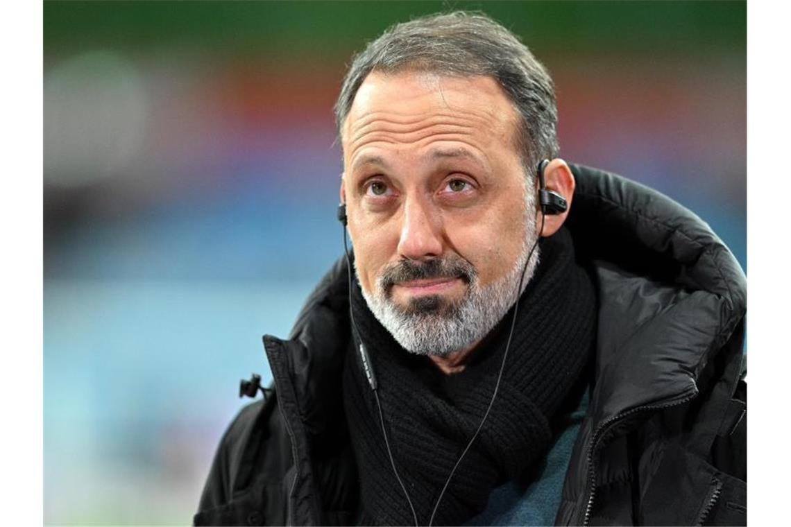VfB-Sportdirektor mit Jobgarantie für Trainer Matarazzo Stuttgarts Trainer Pellegrino Matarazzo betritt das Stadion. Foto: David Inderlied/dpa