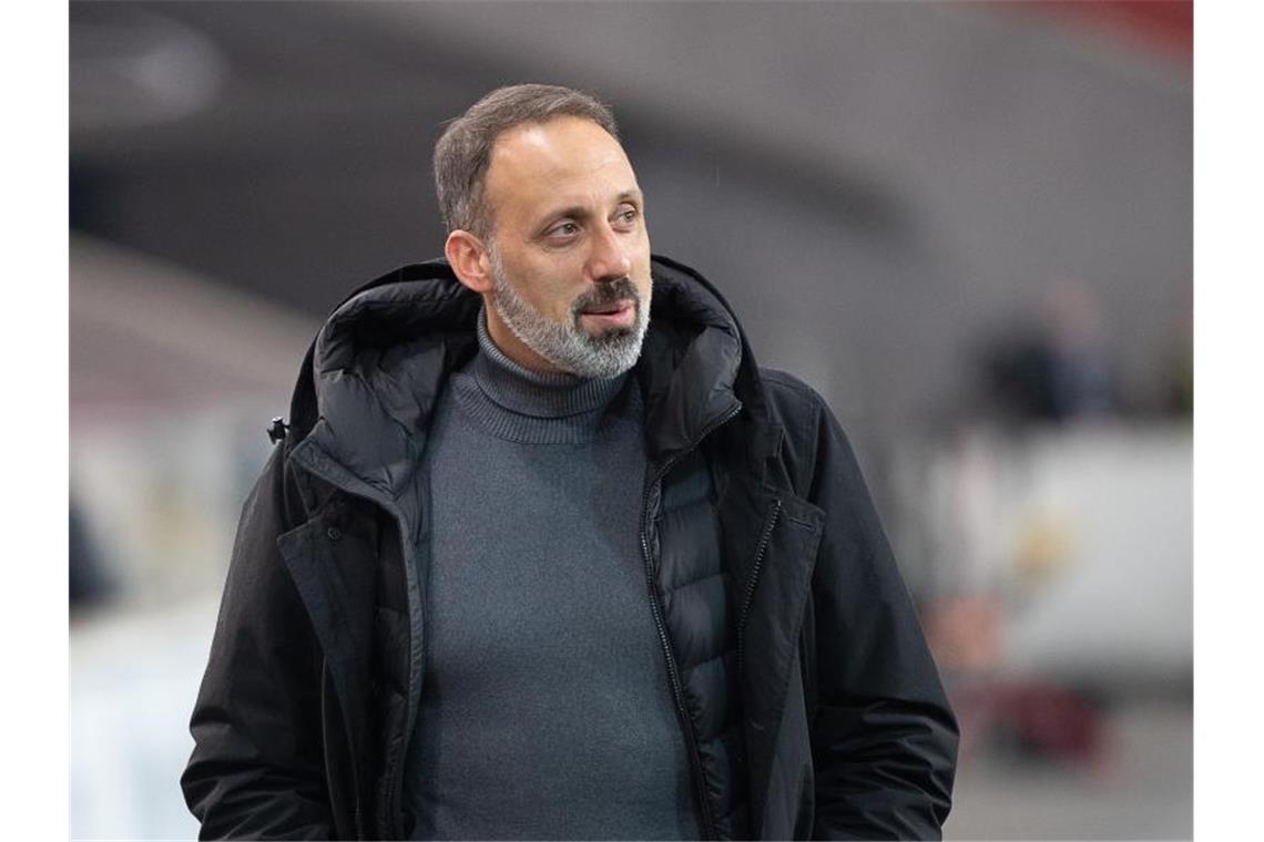 Stuttgarts Trainer Pellegrino Matarazzo. Foto: Sebastian Gollnow/dpa/Archivbild