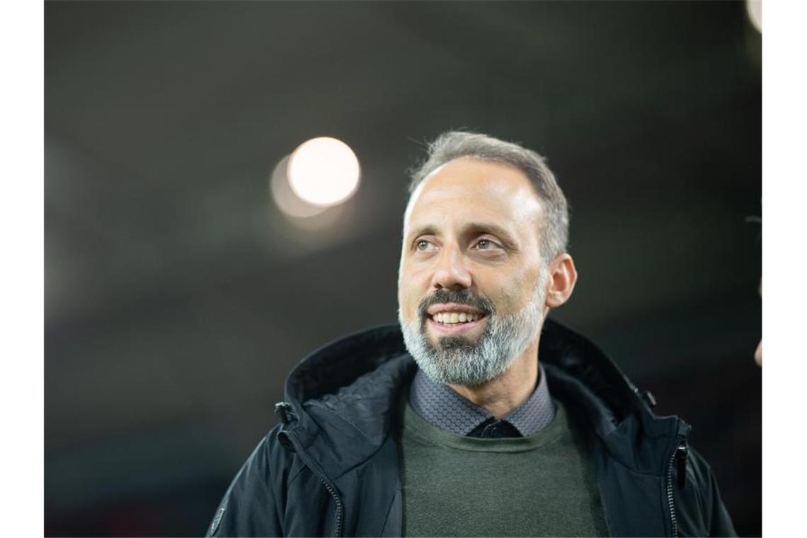 VfB Stuttgart bereitet sich auf Geisterspiele vor Stuttgarts Trainer Pellegrino Matarazzo. Foto: Sebastian Gollnow/dpa/Archivbild