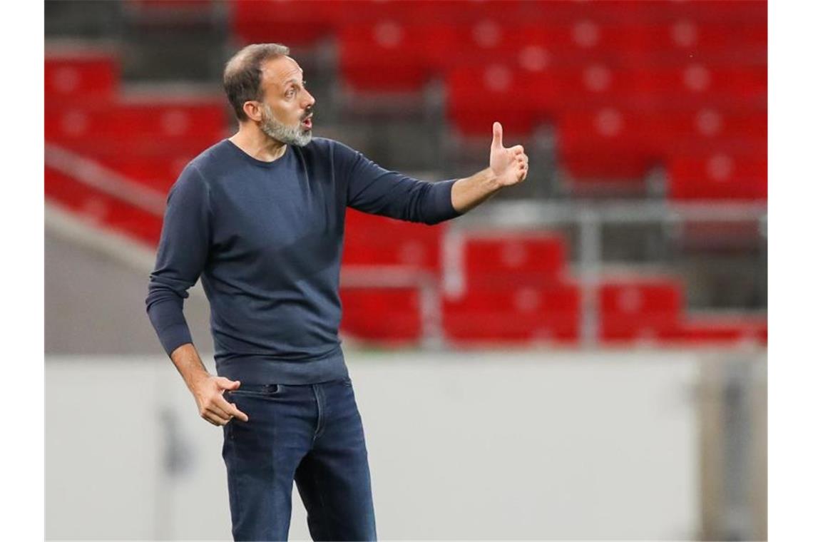 Stuttgarts Trainer Pellegrino Matarazzo. Foto: Tom Weller/dpa/Archivbild