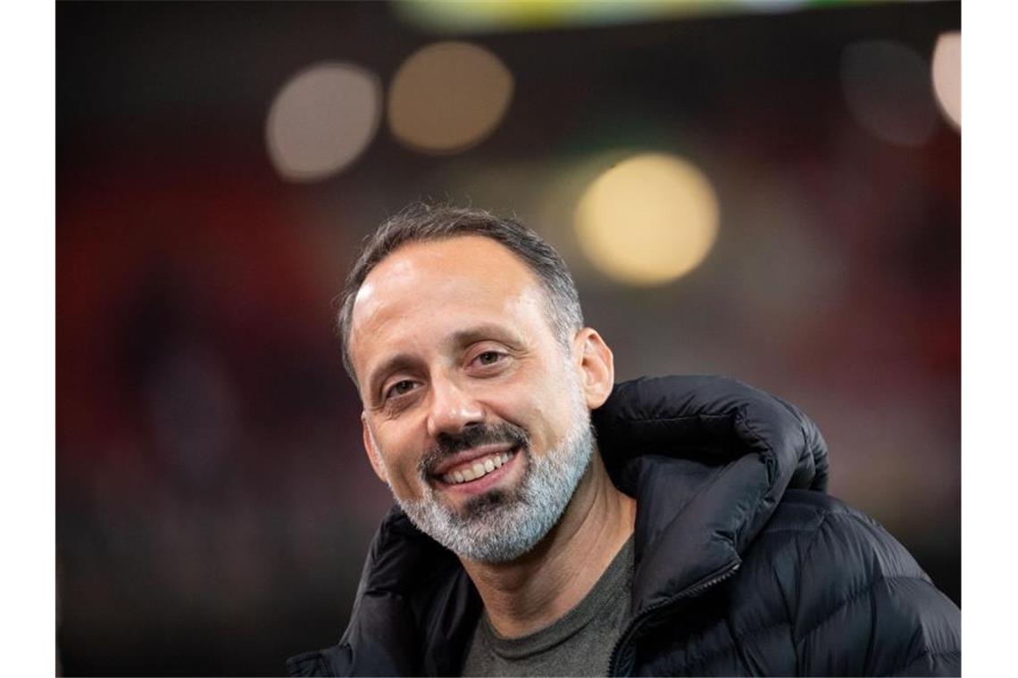 Stuttgarts Trainer Pellegrino Matarazzo vor dem Spiel. Foto: Marijan Murat/dpa