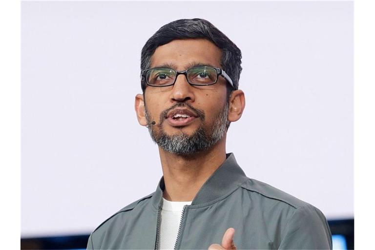 Sundar Pichai wird künftig sowohl als Vorstandschef von Alphabet als auch von Google agieren. Foto: Jeff Chiu/AP/dpa