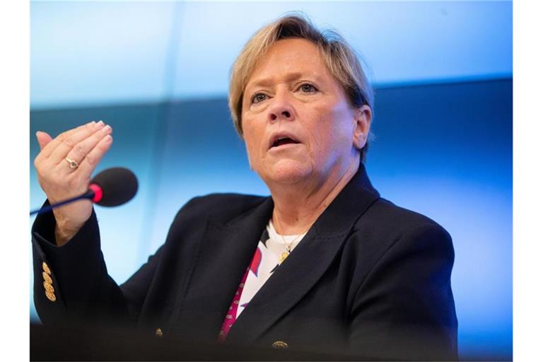 Susanne Eisenmann (CDU), Kultusministerin von Baden-Württemberg. Foto: Christoph Schmidt/dpa/Archivbild