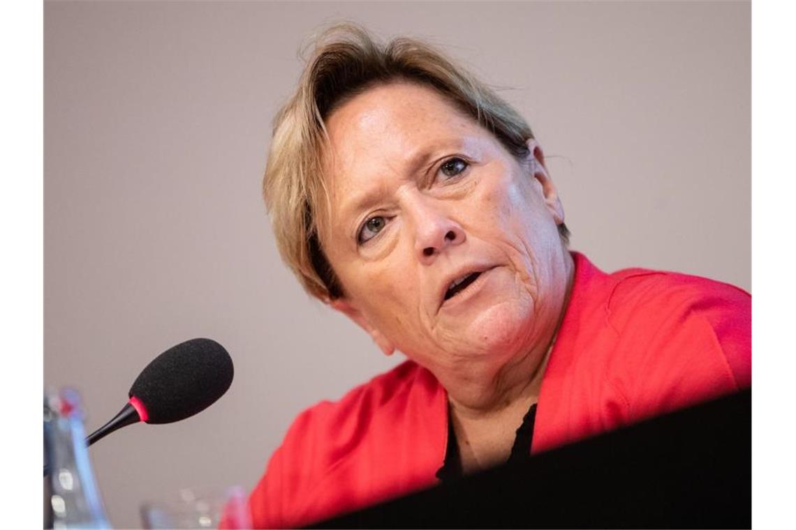 Susanne Eisenmann (CDU), Ministerin für Kultus, Jugend und Sport in Baden-Württemberg. Foto: Christoph Schmidt/dpa/Archiv