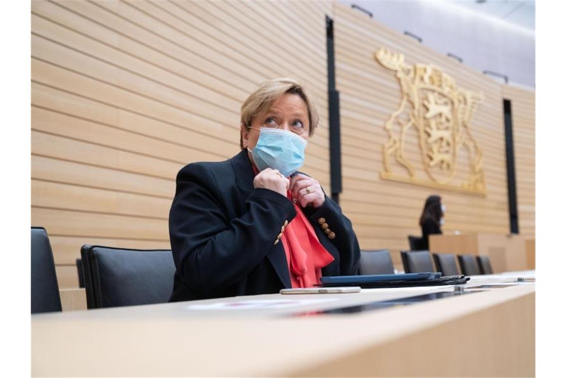 Susanne Eisenmann (CDU) sitzt im Landtag von Baden-Württemberg. Foto: Marijan Murat/dpa