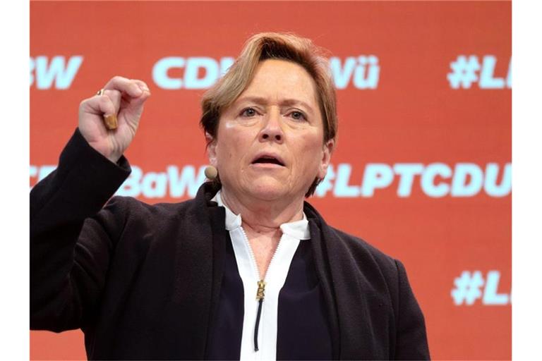 Susanne Eisenmann (CDU) spricht bei eienr Veranstaltung. Foto: Marijan Murat/dpa-Pool/dpa/Archivbild
