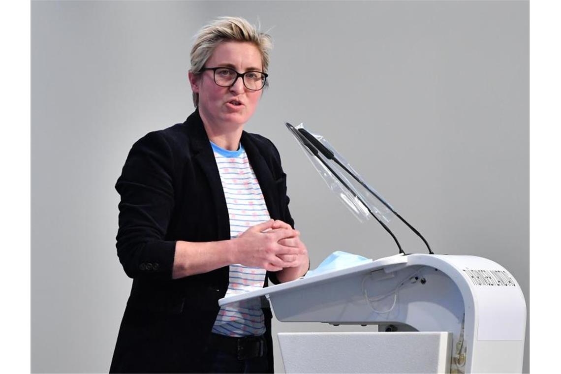 Neue Linke-Chefinnen vor schwerer Aufgabe Susanne Hennig-Wellsow, neue Co-Vorsitzende der Linken. Foto: Martin Schutt/dpa-Zentralbild/dpa