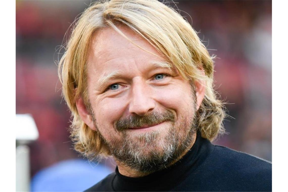 Sven Mislintat, Sportdirektor des VfB Stuttgart. Foto: Tom Weller/dpa