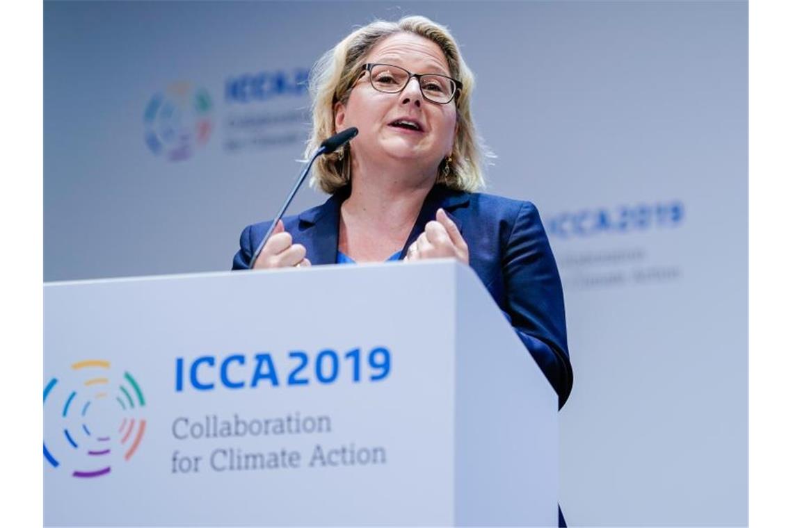 Schulze fordert Schulterschluss gegen Erderwärmung Svenja Schulze (SPD), Bundesumweltministerin, spricht zur Eröffnung der Internationalen Klimaschutzkonferenz ICCA2019. Foto: Uwe Anspach