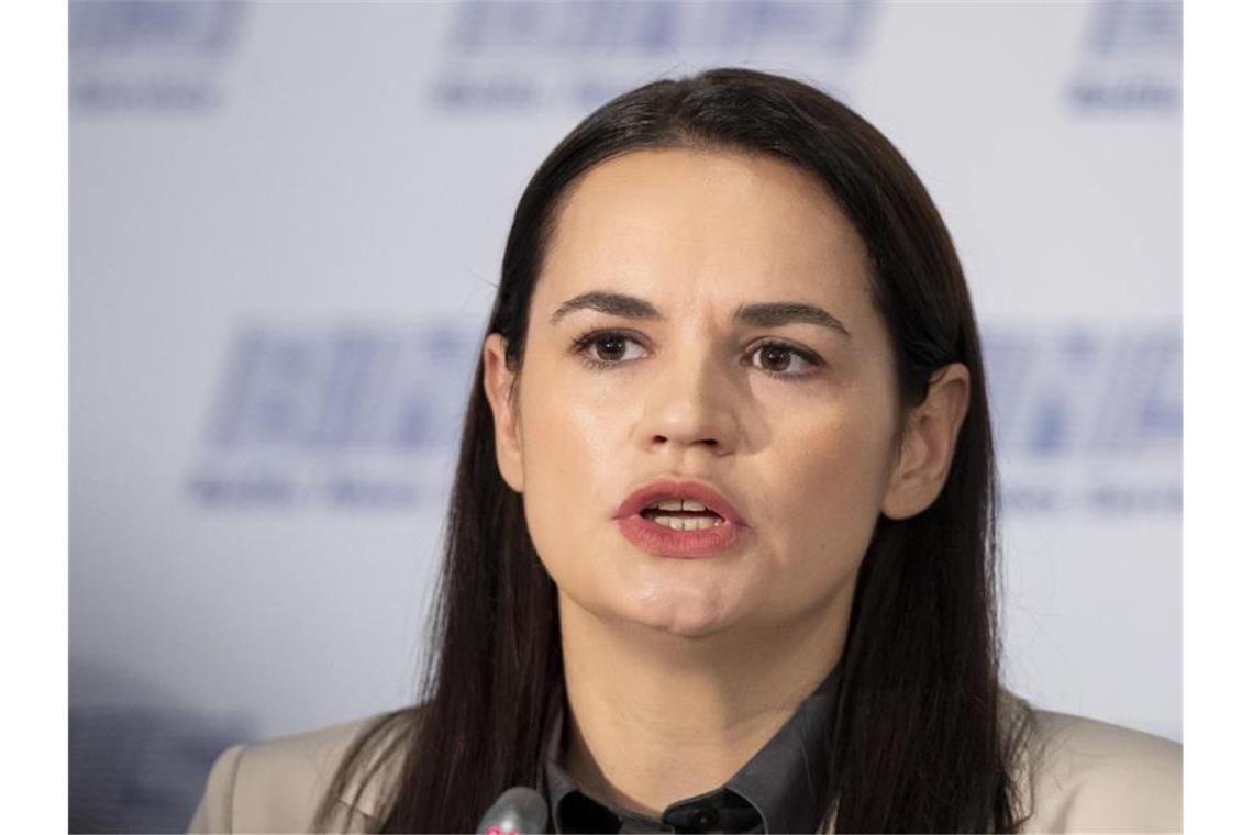 Swetlana Tichanowskaja, ehemalige Kandidatin für die Präsidentschaftswahlen in Belarus, lebt im Exil in Litauen. Foto: Mindaugas Kulbis/AP/dpa