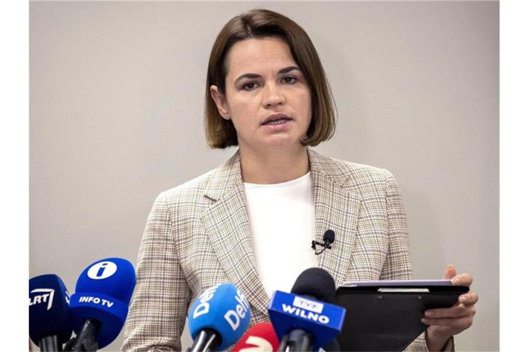 Swetlana Tichanowskaja: „Es hat schon genug Opfer gegeben, zu viele zerstörte Leben.“. Foto: Mindaugas Kulbis/AP/dpa