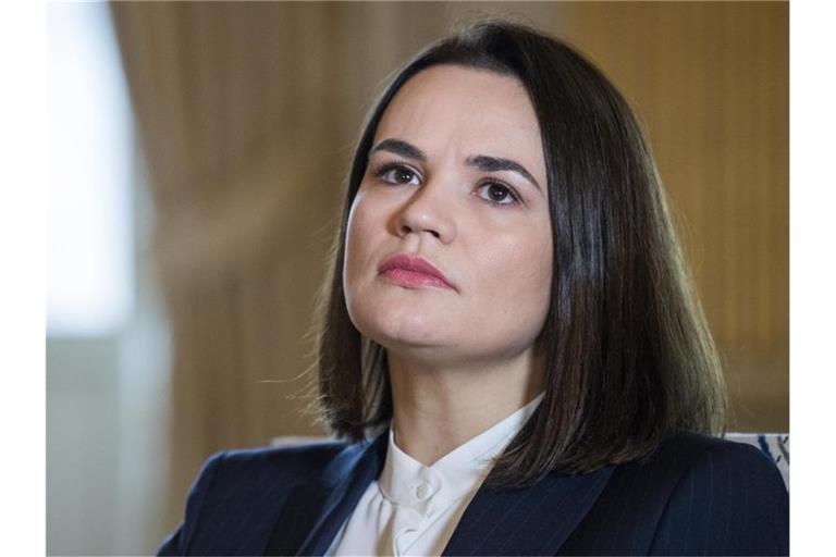 Swetlana Tichanowskaja, Oppositionspolitikerin in Belarus, bei einem Gespräch in Stockholm. Foto: Claudio Bresciani/TT News Agency/AP/dpa
