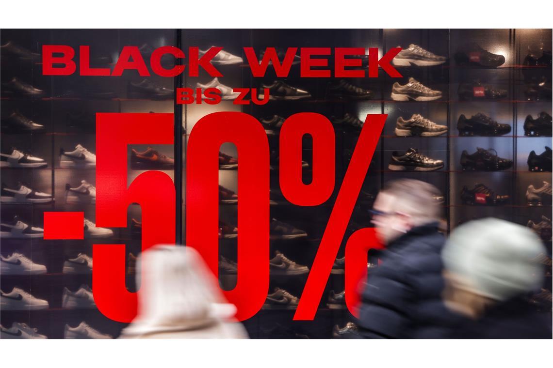 (Symbolbild) Die bisher bekannten Infos zum Black Friday 2025 bei Zara gibt es hier zusammengefasst.