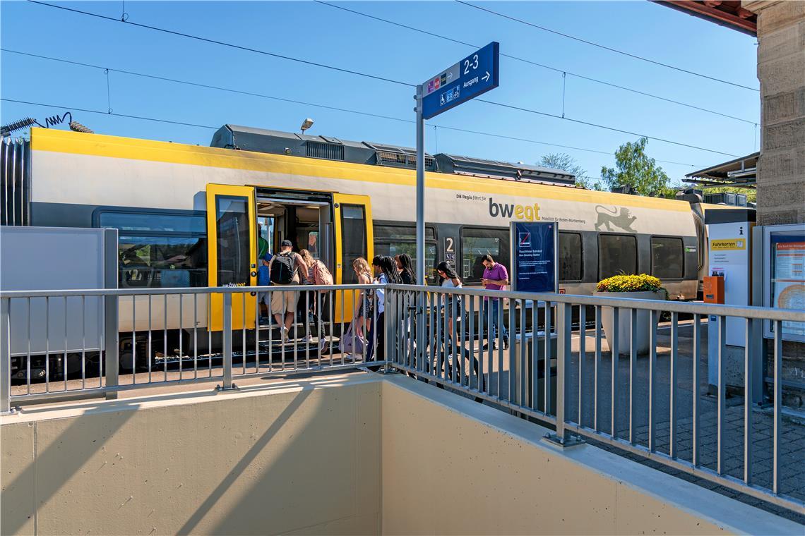 Schienenersatzverkehr bei RE90 nach Stuttgart Symbolbild: Stefan Bossow