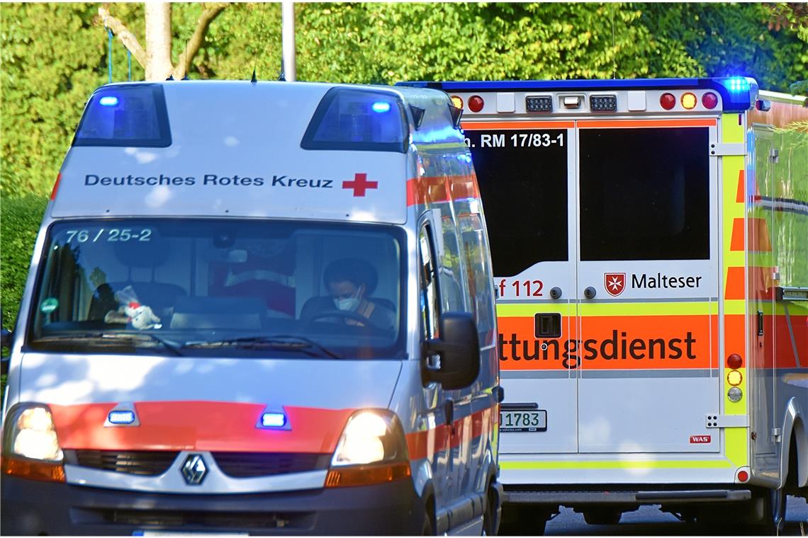 18-Jährige stirbt bei Unfall Symbolbild Tobias Sellmaier