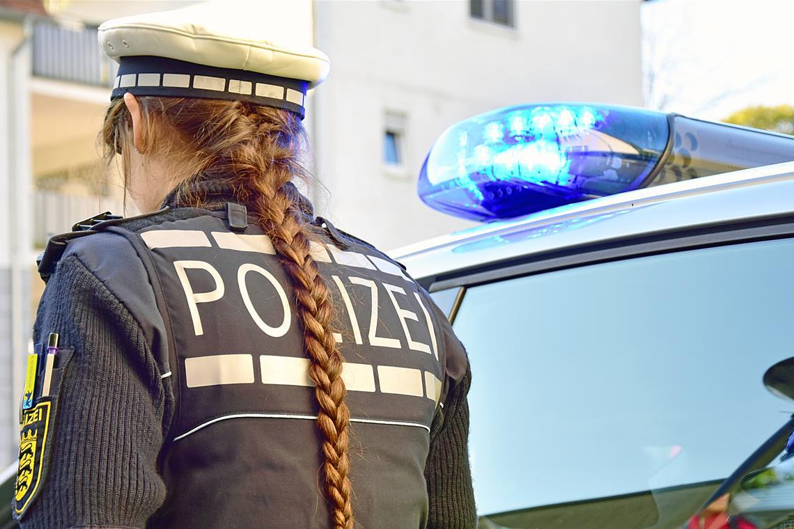 Alkoholisierter Autofahrer landet in Waiblingen auf dem Acker Symbolbild: Tobias Sellmaier