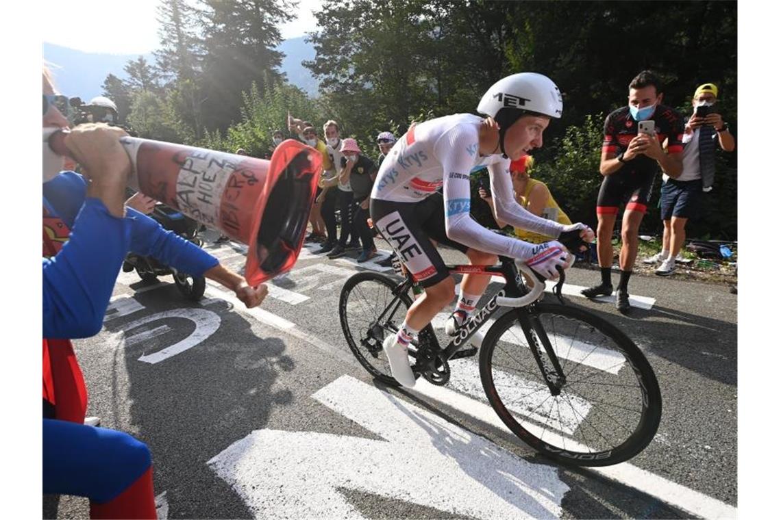 Fünf Fakten zu Tour-Patron Pogacar Tadej Pogacar legte bei der Tour ein sensationelles Zeitfahren hin. Foto: David Stockman/BELGA/dpa