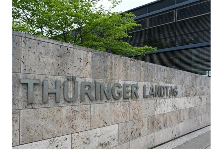 Tage vor der geplanten Landtagsauflösung wächst die Unsicherheit, ob die Zweidrittelmehrheit steht. Foto: Martin Schutt/dpa-Zentralbild/dpa
