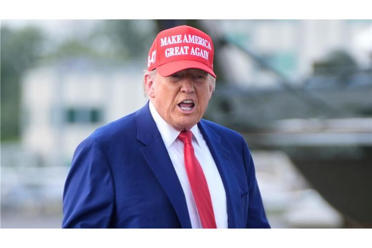 Tagelang wollte Trump sich mit Blick auf eine militärische Intervention der USA im Iran nicht festlegen.