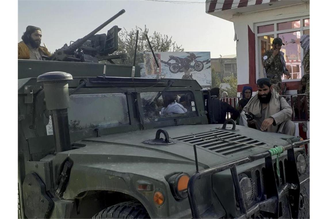 Flughafen und Militärbasis bei Kundus an Taliban gefallen