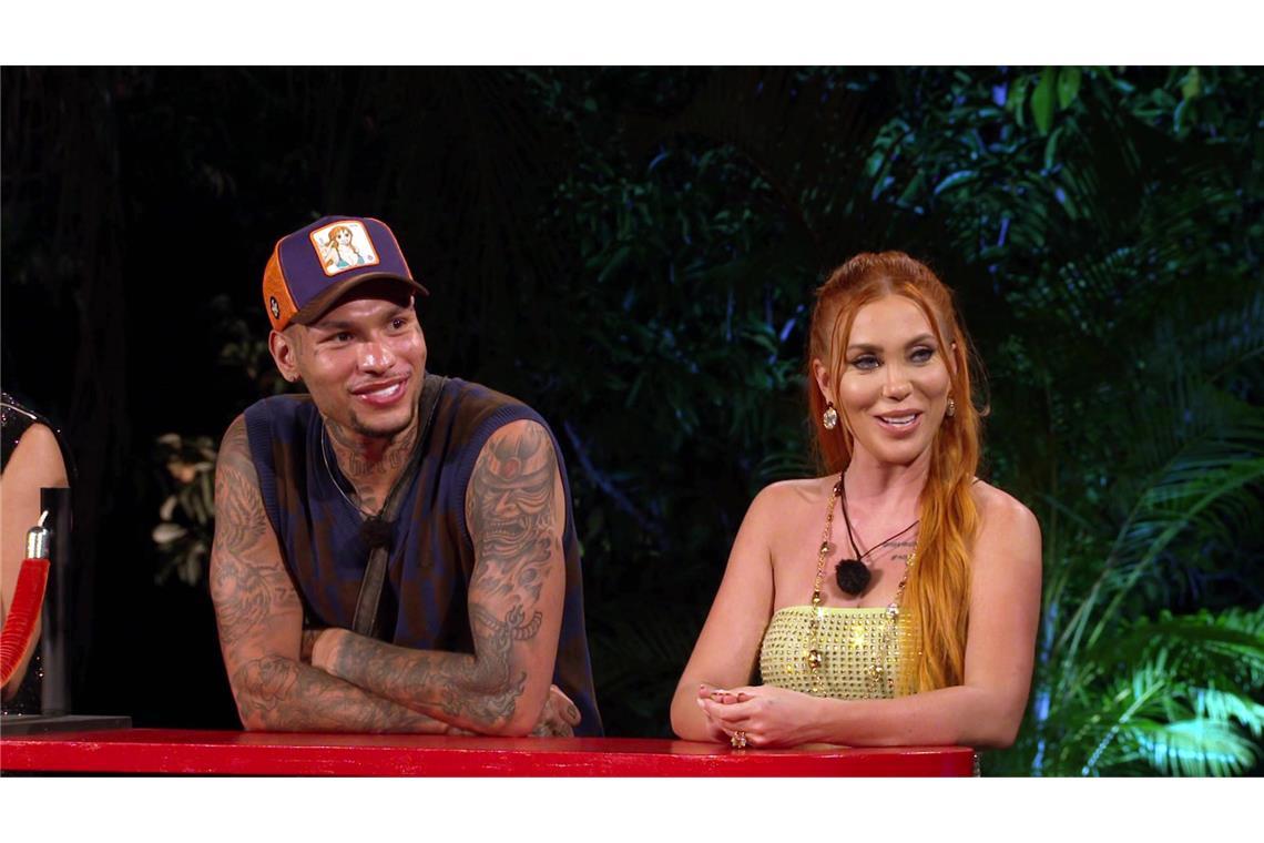 Wer ist raus in Folge 5? Tara und Jona entscheiden, wer die Sala verlassen muss.