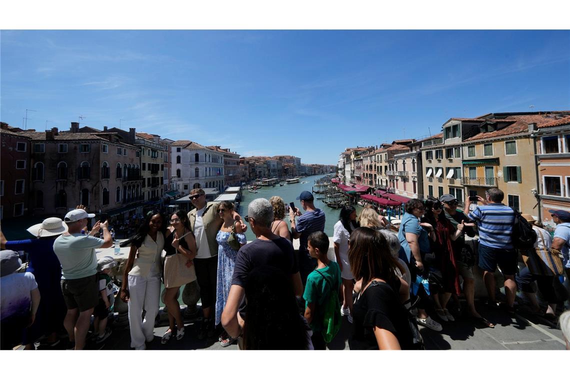 Venedig: Platzverweise für Touris, Fußfesseln für Diebe? Taschendiebe gehen dorthin, wo die Touristen hingehen – Zaia hat dagegen ein hartes Vorgehen im Sinn. (Archivbild)