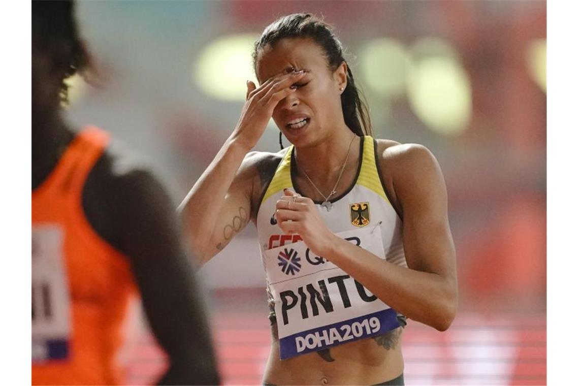 Tatjana Pinto ist nach ihrem Lauf enttäuscht. Foto: Michael Kappeler/dpa