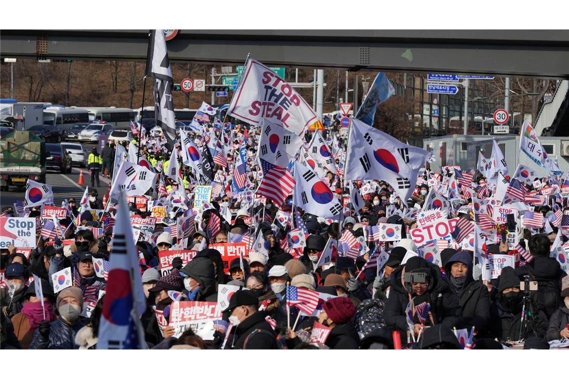 Festnahme des Präsidenten in Südkorea gescheitert Tausende Anhänger Yoons demonstrierten seit dem Neujahrstag gegen den Festnahme-Befehl.