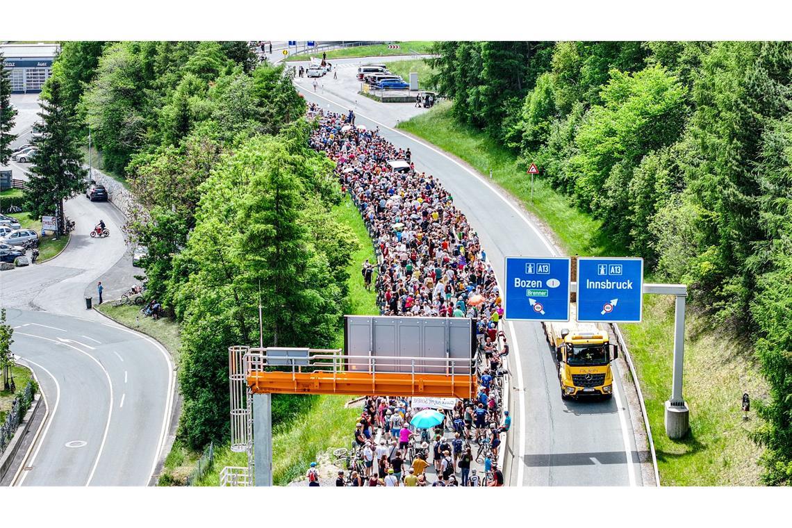 Tausende demonstrierten gegen die Umweltbelastungen durch den Transitverkehr