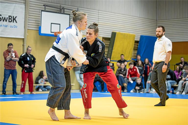 Tayla Grauer (rechts) könnte auf ihre Dauerrivalin Tanja Grünewald treffen. Archivfoto: Alexander Becher