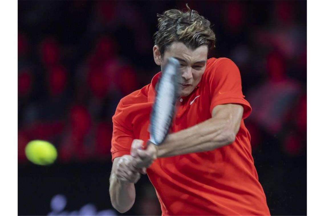 Taylor Fritz setzte sich überraschend gegen Dominic Thiem durch. Foto: Martial Trezzini/KEYSTONE