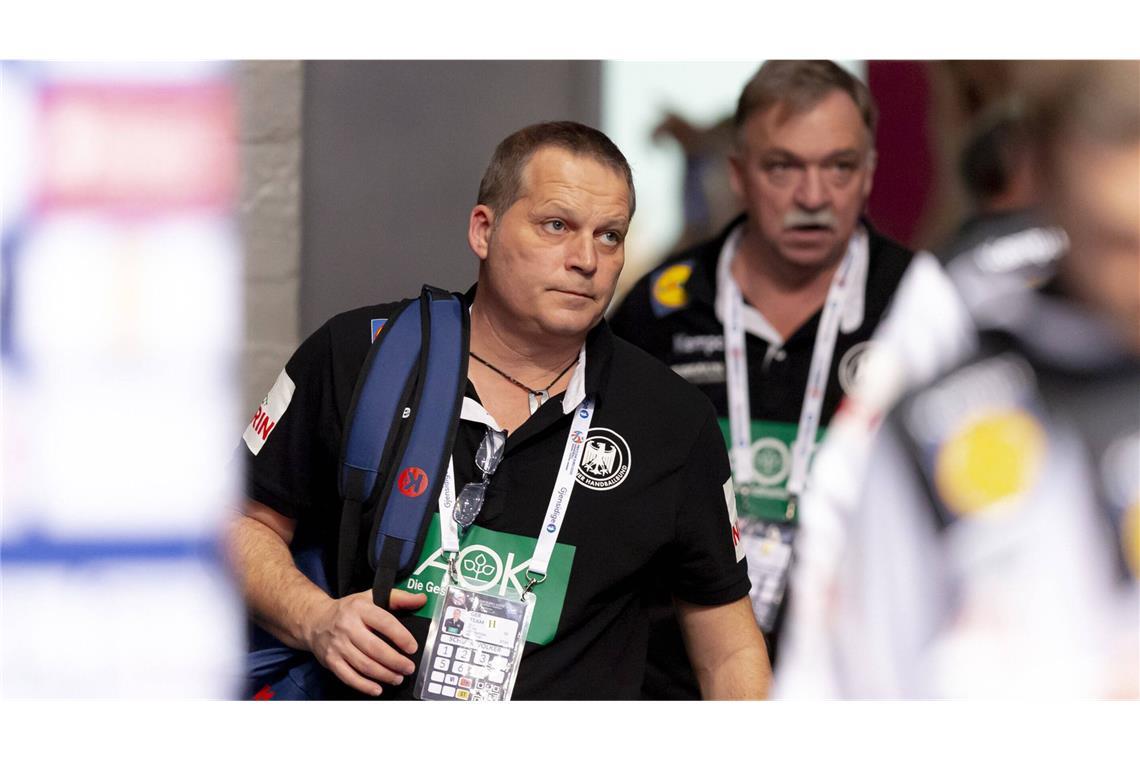 Diese Handballer aus der Region sind bei der WM am Ball Teamkoordinator Volker Schurr stammt aus dem Kreis Göppingen und hat seinen Hauptwohnsitz inzwischen in der Steiermark. Er begann bereits 2014 für die Männer-Nationalmannschaft des DHB zu arbeiten und ist nach einer zuletzt zweijährigen Pause nun wieder mit dabei.