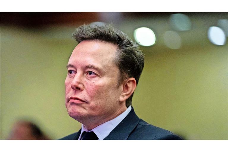 Tech-Milliardär Elon Musk zerrt Apple und den ChatGPT-Erfinder OpenAI vor Gericht. (Archivbild)