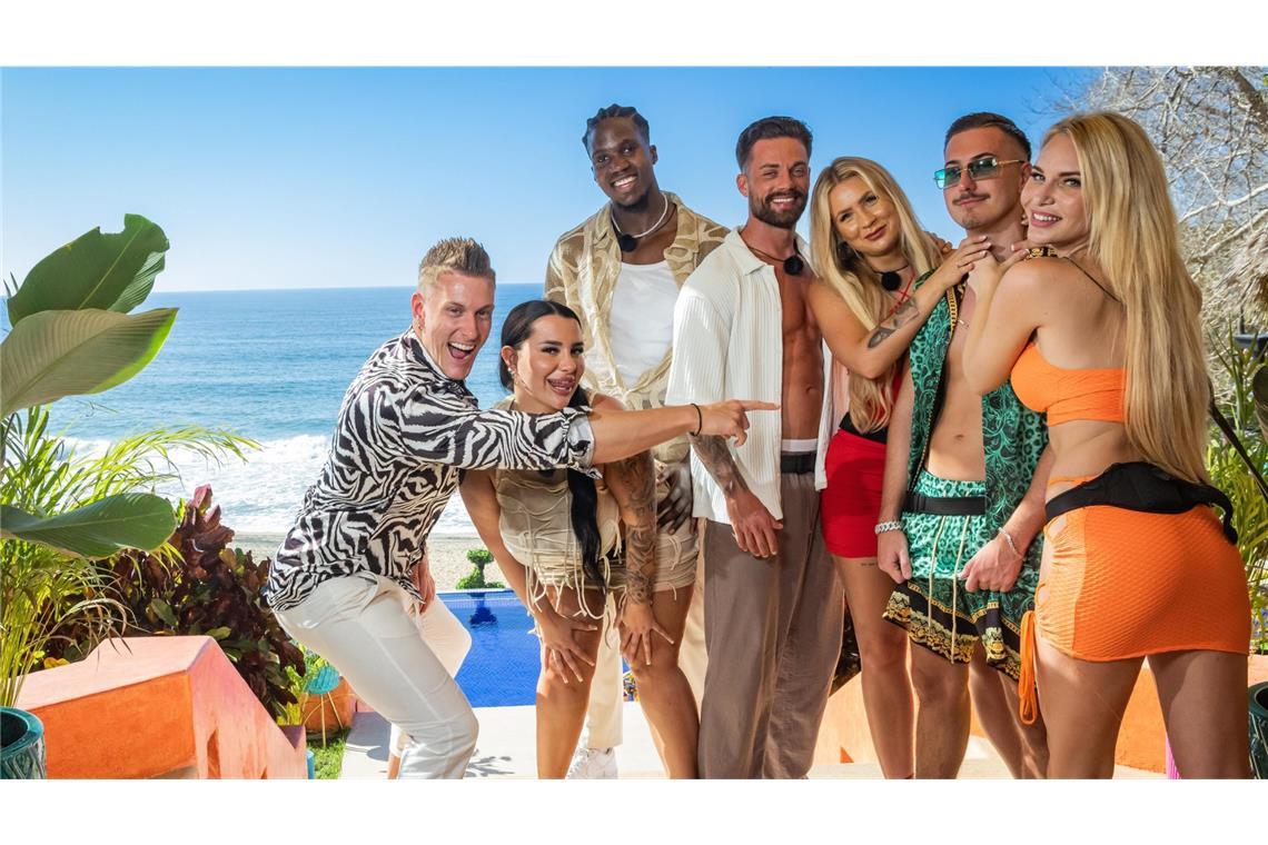 Wann startet die 6. Staffel? Teil des Casts von "Ex on the Beach" 2025 v.l.: Calvin, Sahel, Joshua, Luca, Marta, Marvin und Franzi