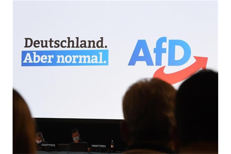 Teilnehmer der „Alternativen Nachrichtengruppe Bayern“ sollen unter anderem über einen Bürgerkrieg in Deutschland diskutiert haben. Foto: Angelika Warmuth/dpa
