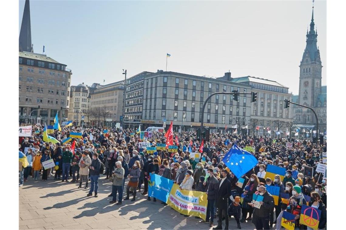 Pop-Szene mobilisiert mit „Sound of Peace“ Tausende