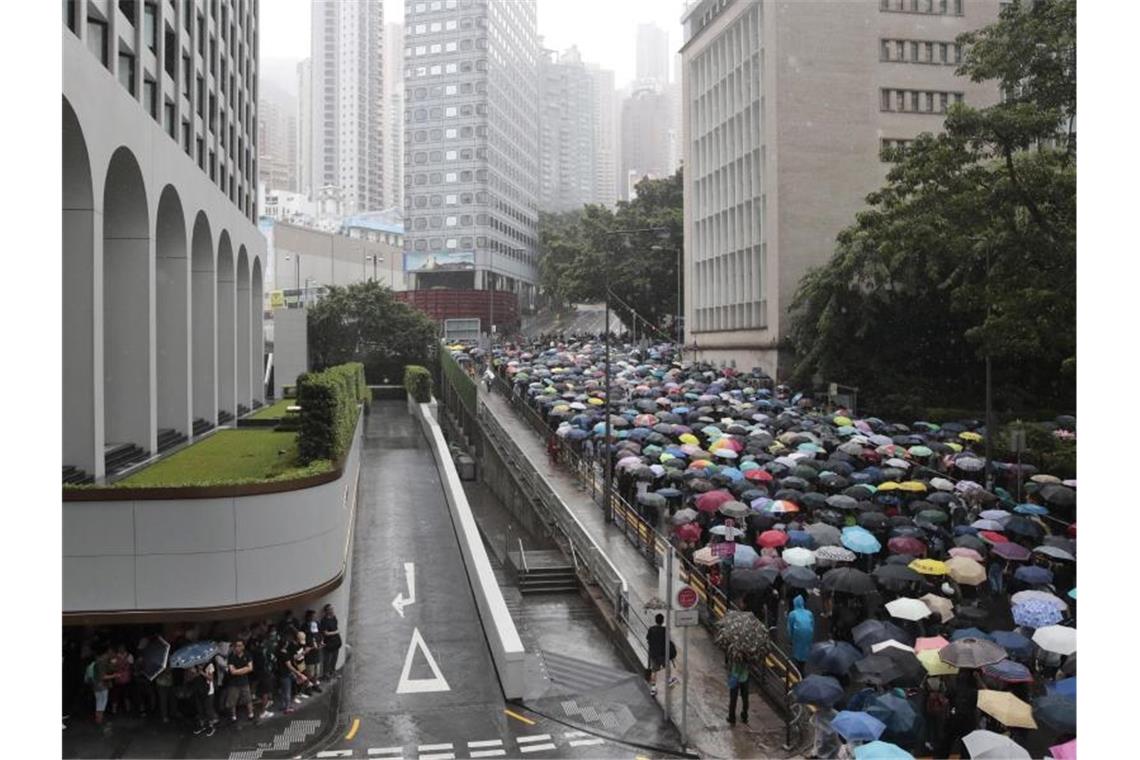 Schwere Zusammenstöße bei Protesten in Hongkong
