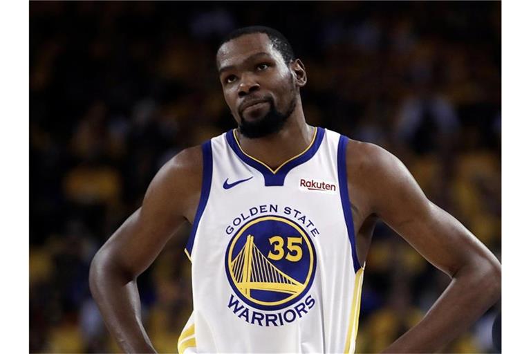Teilte per Instagram seinen Wechsel zu den Brooklyn Nets mit: NBA-Superstar Kevin Durant. Foto: Ben Margot/AP