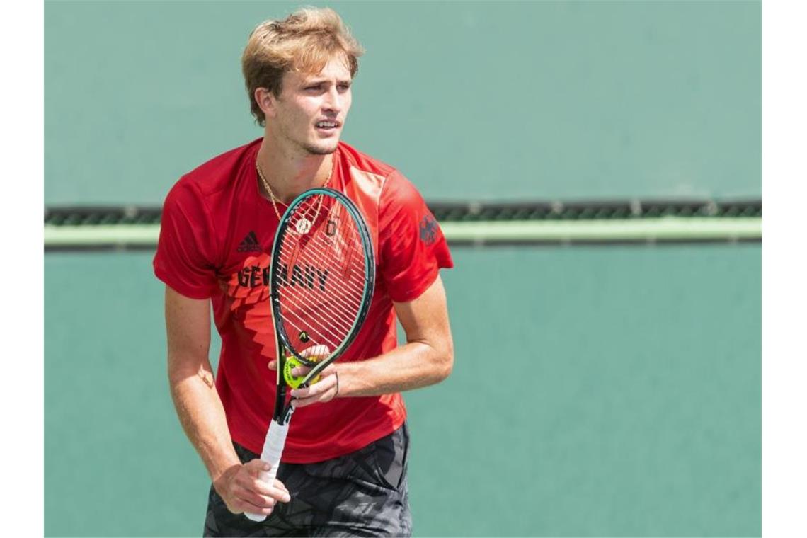 Zverev zu Untersuchung der ATP: „Ein Jahr zu lange gewartet“ Tennisprofi Alexander Zverev trainiert beim Turnier in Indian Wells. Foto: Maximilian Haupt/dpa