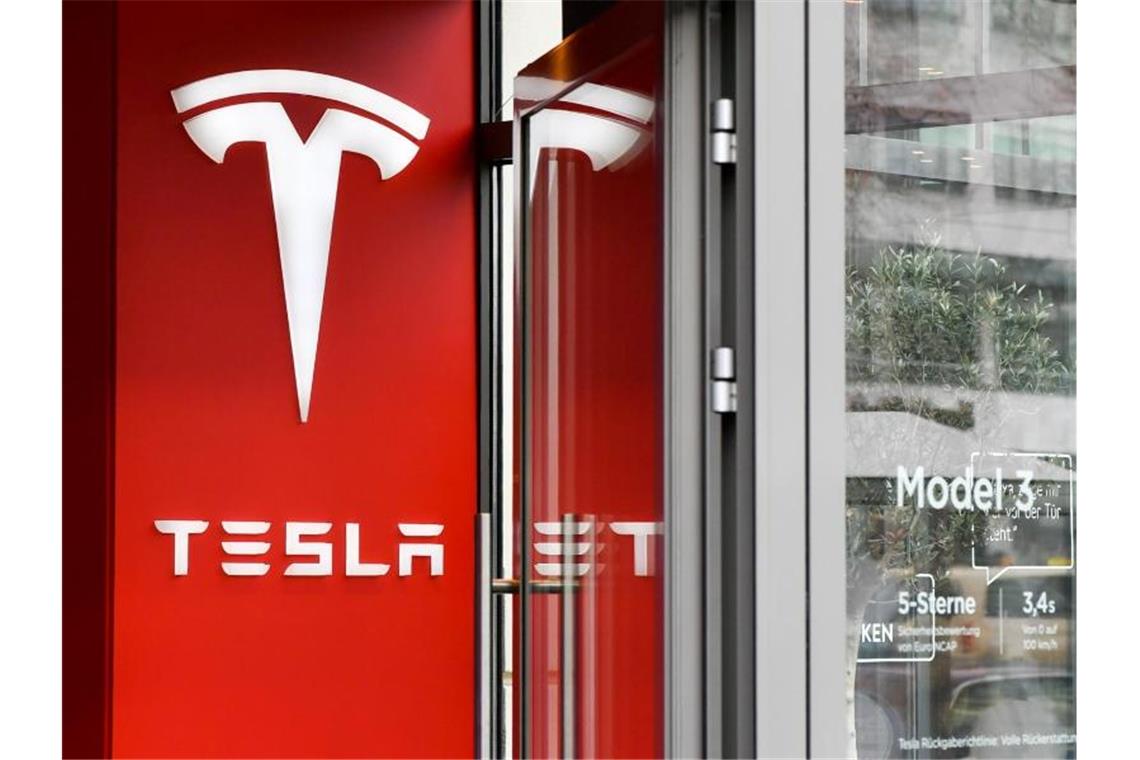 Tesla hat einen weiteren Quartalsgewinn erzielt. Foto: Jens Kalaene/dpa-Zentralbild/dpa