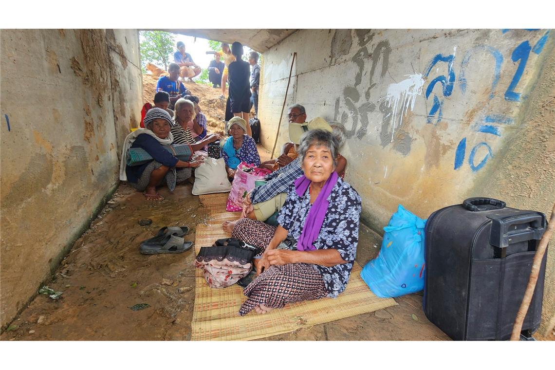 Schwere Kämpfe an Grenze zwischen Thailand und Kambodscha Thailänder in der umstrittenen Region bangen um ihr Leben.