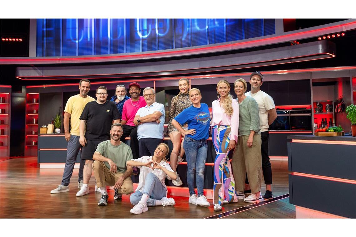 The Taste - Promis am Löffel: Elmar Paulke, Paul Schütz, Andreas Hoppe, Simon Pearce, Jan Hofer, Melody Haase, Jeanette Biedermann, Jenny Elvers, Martina Voss-Teckleburg, Ben Blümel, Jochen Schropp und Kathrin Menzinger